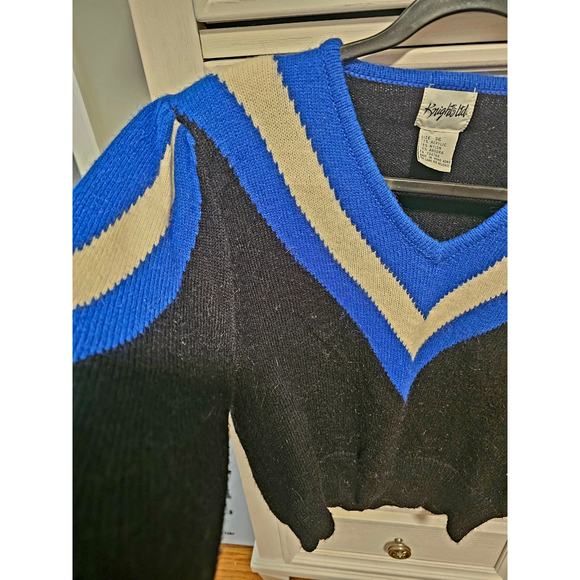 Vintage Blue & Black V-Neck Sweater
Size - 36 - Picture 3 of 7